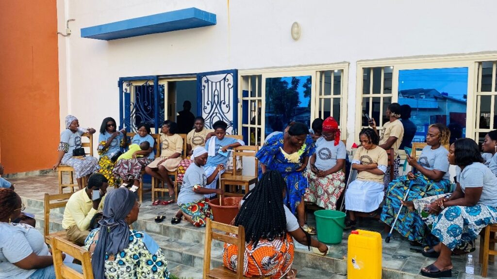 WILD-Benin participants learn the art of soap-making.